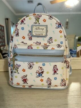 Disney loungefly Snow White and the seven dwarfs